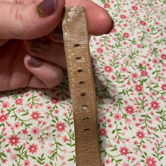 ⏰Y2K Kenneth Cole White Leather Crystal Watch - Picture 11 of 11